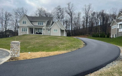How long does asphalt paving last?