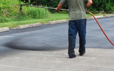 Expert Tips For What To Look In A Sealcoating Company In York PA